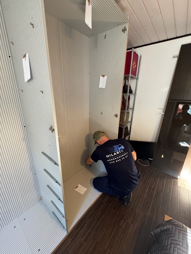 Montage d'armoire